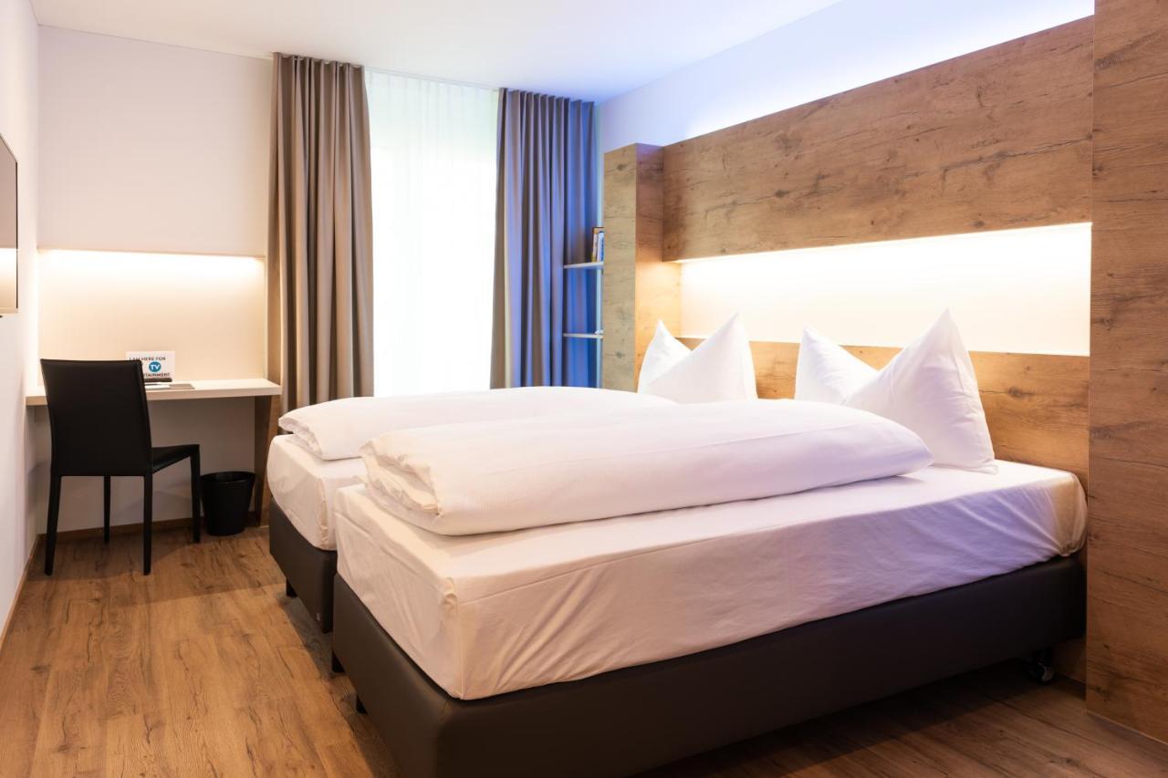 Hotel Jet Zurich Airport 3*