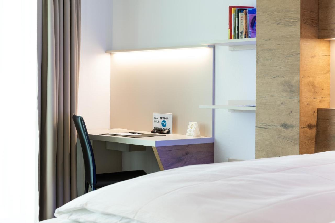 Hotel Jet Zurich Airport 3*