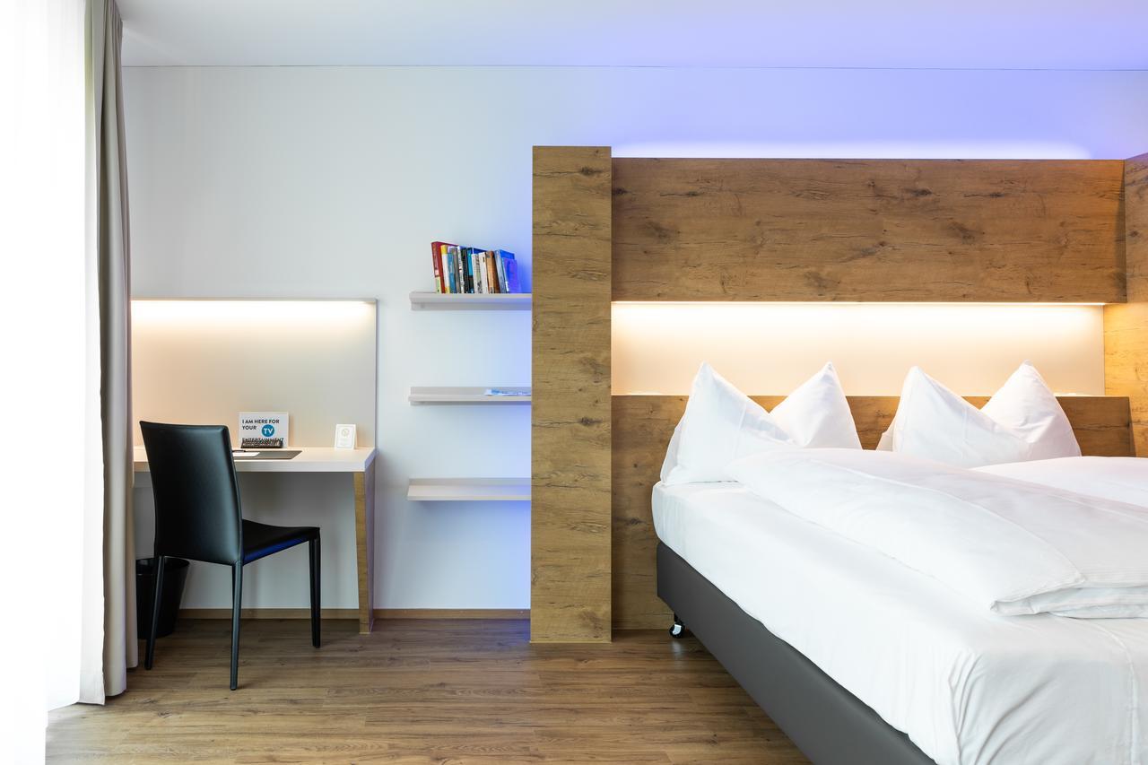 Hotel Jet Zurich Airport 3*
